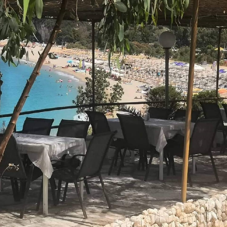 ΕΣΤΙΑΤΟΡΙΟ ΤΑΒΕΡΝΑ ΚΑΡΑΒΟΣΤΑΣΙ ΘΕΣΠΡΩΤΙΑΣ | SKALA KARAVOSTASI
