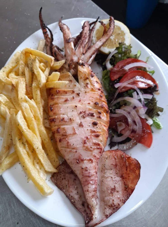 ΤΑΒΕΡΝΑ ΑΓΙΟΣ ΛΕΩΝ ΖΑΚΥΝΘΟΣ | THE GARDEN OF TASTES