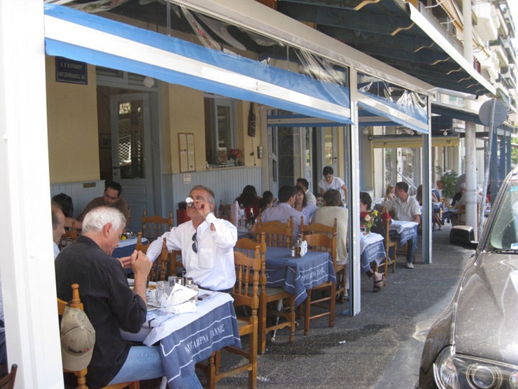 ΨΑΡΟΤΑΒΕΡΝΑ ΠΕΙΡΑΙΑΣ | Ο ΓΙΑΝΝΗΣ