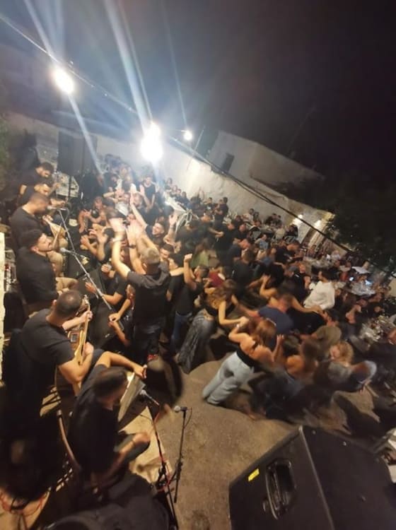 ΨΗΤΟΠΩΛΕΙΟ ΠΑΡΑΔΟΣΙΑΚΟ ΚΑΦΕΝΕΙΟ ΑΠΕΣΩΚΑΡΙ ΗΡΑΚΛΕΙΟ | Η ΜΙΚΡΗ ΒΟΥΛΗ