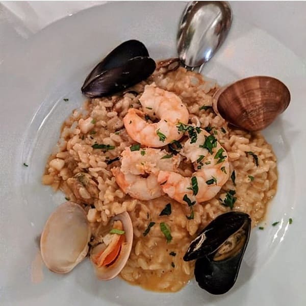 RESTAURANT MYKONOS | LE MAISON DE KATRIN